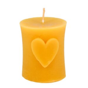 Beeswax candle cylinder with heart motif
